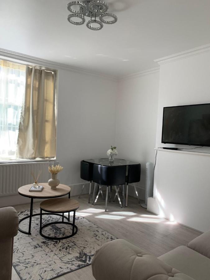 Apartamento New Look Flat In Waterloo Londres Exterior foto